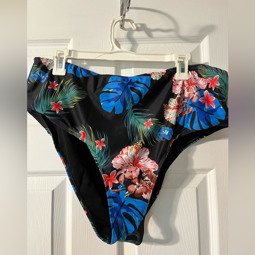 SHEIN Tropical 🌴 Swim Bottoms | 2X & 3X